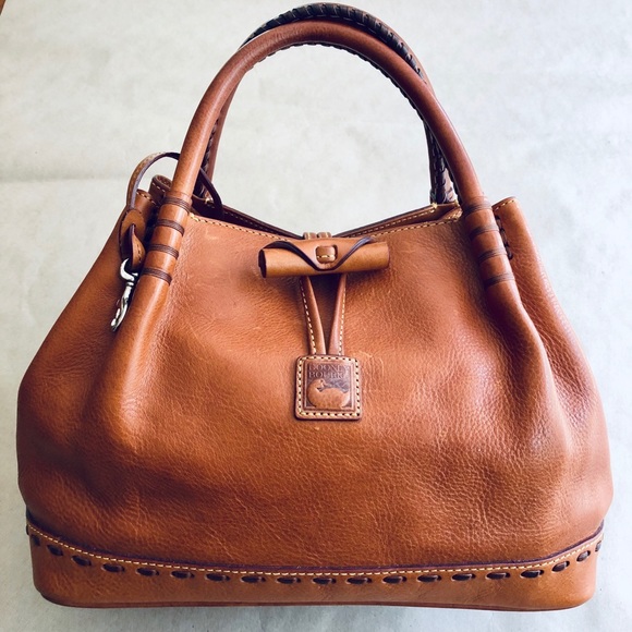 dooney and bourke toggle bag
